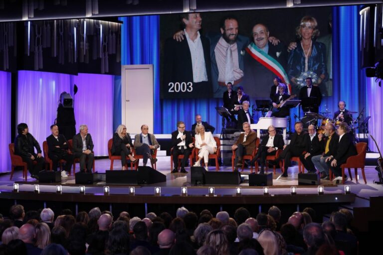Il 20 febbraio su Canale 5 “Dedicato a… Maurizio Costanzo”