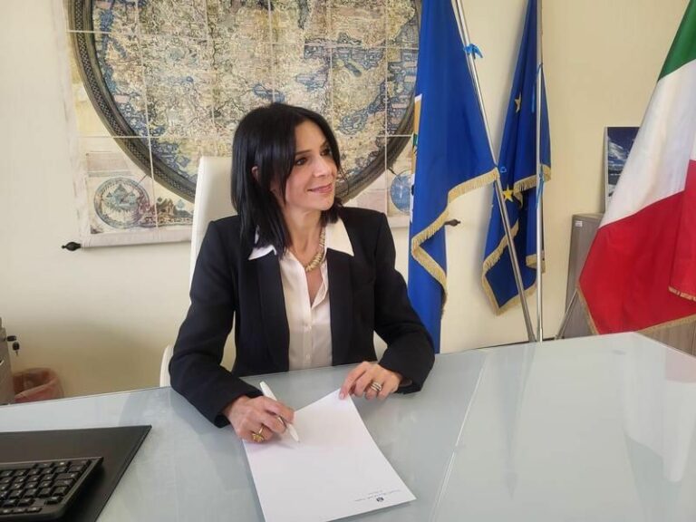 Princi incontra gli autori calabresi “La Regione si prepara al Salone del libro”