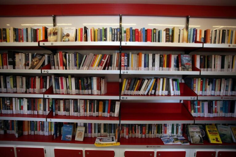 Inaugurata la biblioteca multimediale di Caulonia