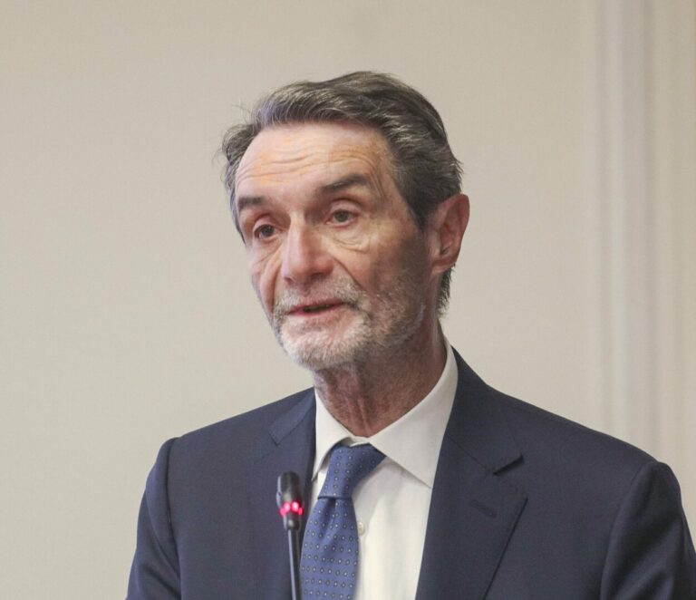 Smog, Fontana “In Lombardia stiamo facendo la nostra parte”