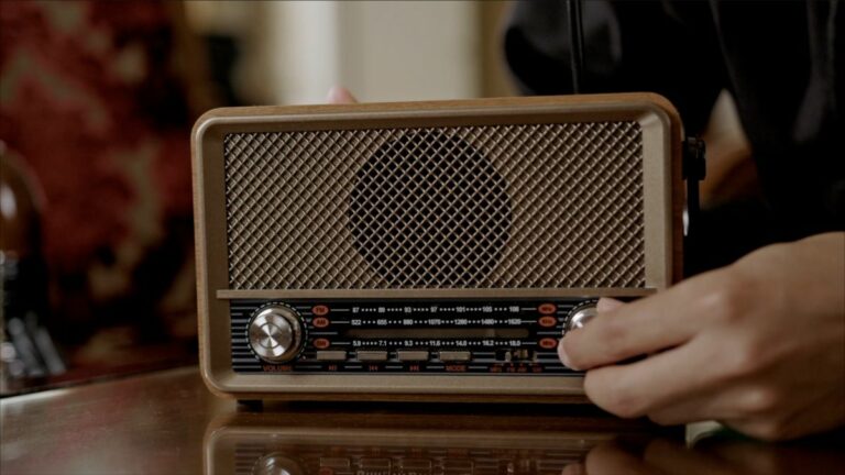 La radio, musica e notizie ma anche un potere “curativo”