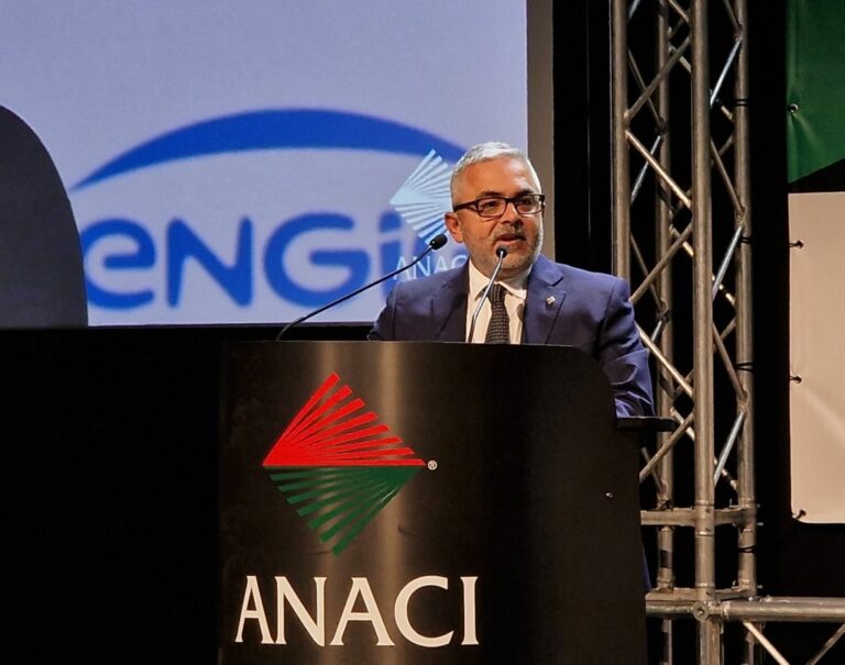 Smog, Anaci Milano “Serve piano governo per riqualificare gli edifici”