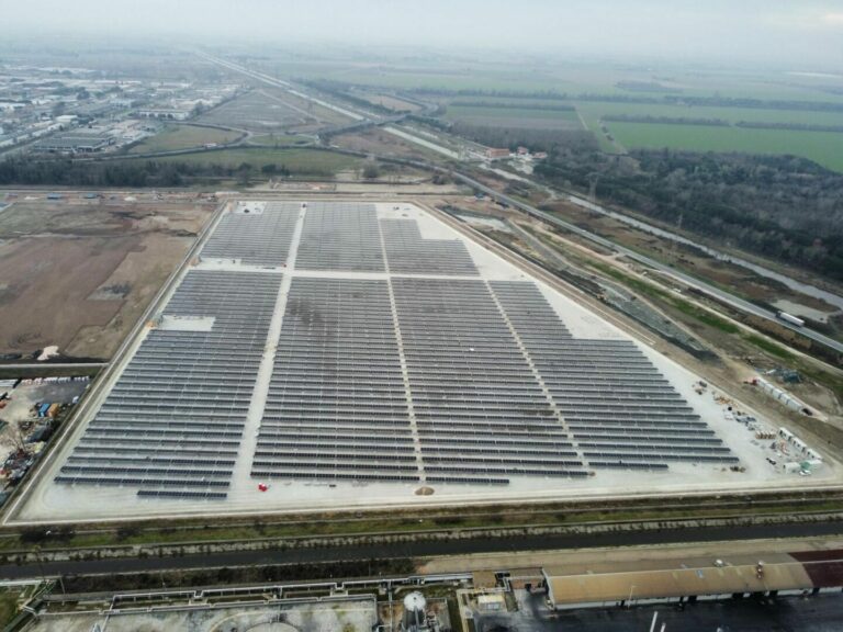Plenitude completa l’impianto fotovoltaico di Ravenna Ponticelle