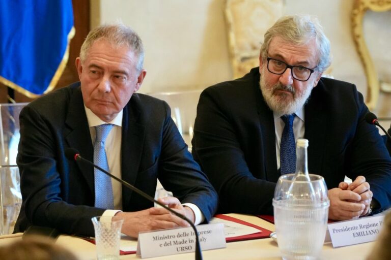 Ex Ilva, Emiliano “Taranto e la Puglia collaborano con il Governo”