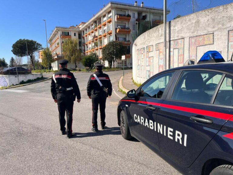 In casa con un chilo di droga, due fratelli minorenni arrestati a Roma