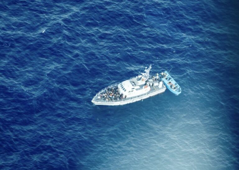 Maltese SAR, 125 migrants in distress, reports of another pushback to Libya