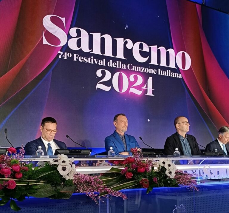 Sanremo, Amadeus “I trattori? Se vengono li faccio salire sul palco”