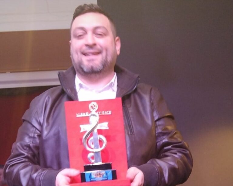Giuseppe Marchese vince il festival della Canzone Cristiana Sanremo 2024