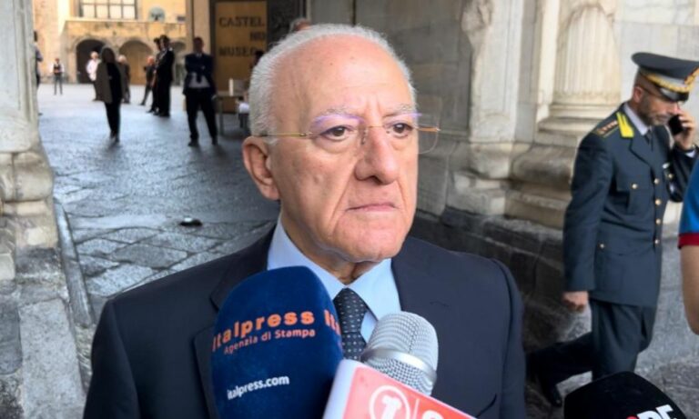 De Luca “Per i colleghi del Sud contano più le bandiere di partito”