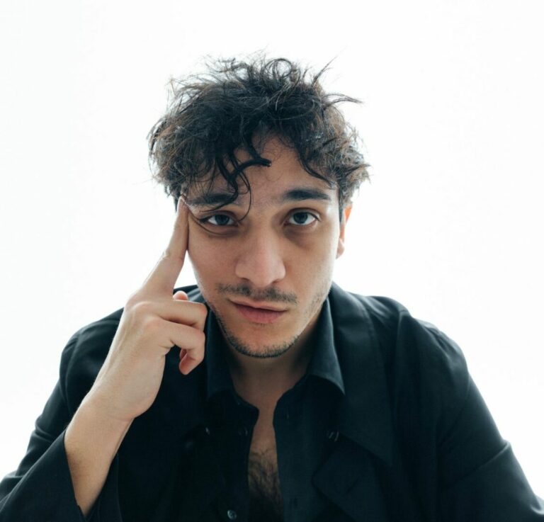 Il 15 marzo esce “Veleno”, il nuovo singolo di Tananai