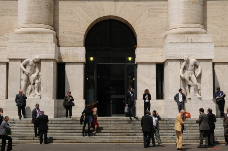 Borsa, Milano apre in lieve rialzo. Ftse mib a +0,17%