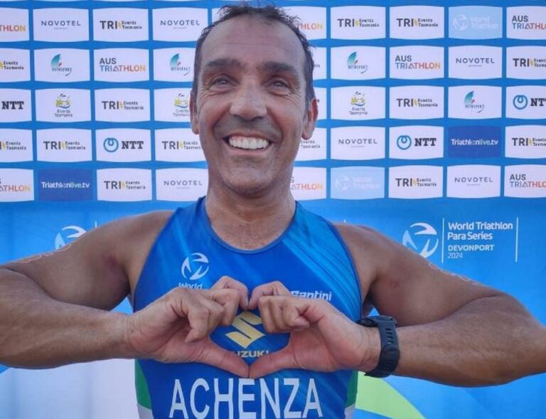 World Triathlon Para Series, Achenza d’oro a Devonport