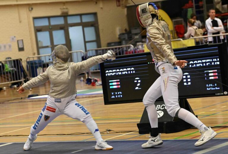 Otto sciabolatrici azzurre in tabellone in Belgio