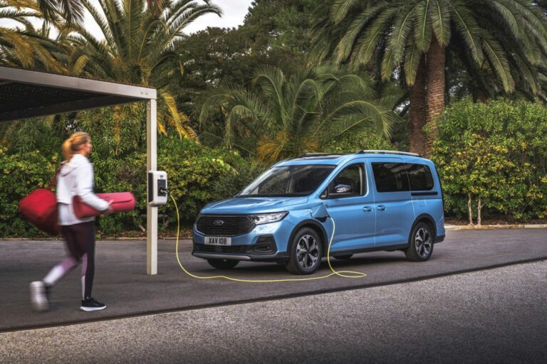 Il Ford Tourneo Connect è ora anche Plug-in Hybrid
