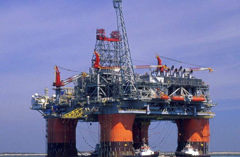 Libya confirmed Africàs top oil producer