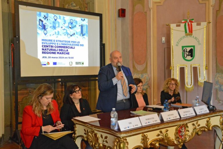 Sviluppo centri commerciali naturali, bando presentato a Jesi