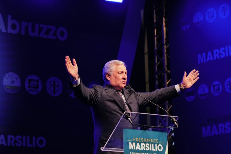 تاياني: أركز على 10% في الانتخابات الأوروبية و20% في الانتخابات السياسية