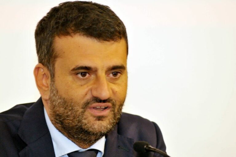 ديكارو: نفذنا عملية دفاع عن مدينة باري