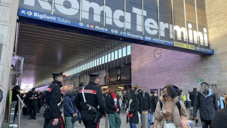Controlli alla stazione Termini a Roma, 4 arresti e 11 denunce