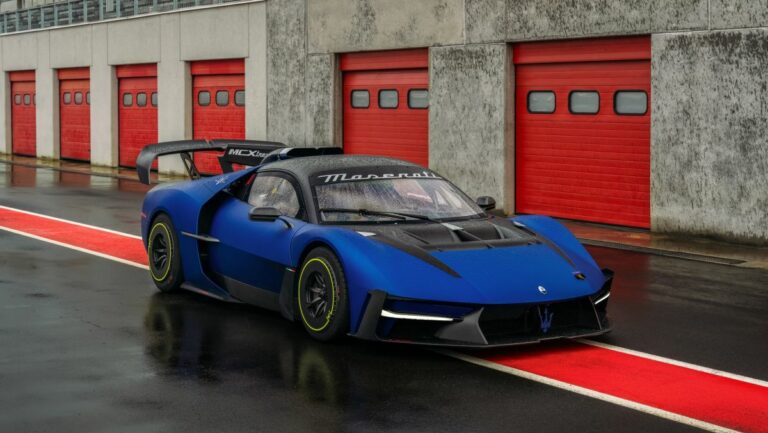 Maserati MCXtrema si scatena in pista