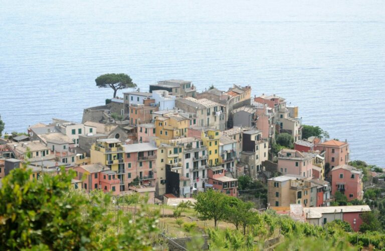 Pasqua da tutto esaurito alle Cinque Terre e a Genova