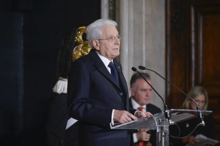 Mattarella “Lotta alle mafie è compito e dovere di chi ama la Repubblica”