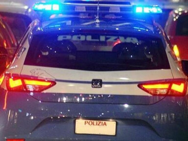 Mantova, atti persecutori. Incastrato da video e arrestato in differita