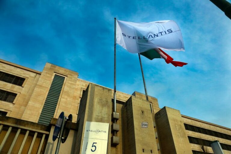 Al Mimit tavolo su Mirafiori, Urso chiede un modello per l’Italia