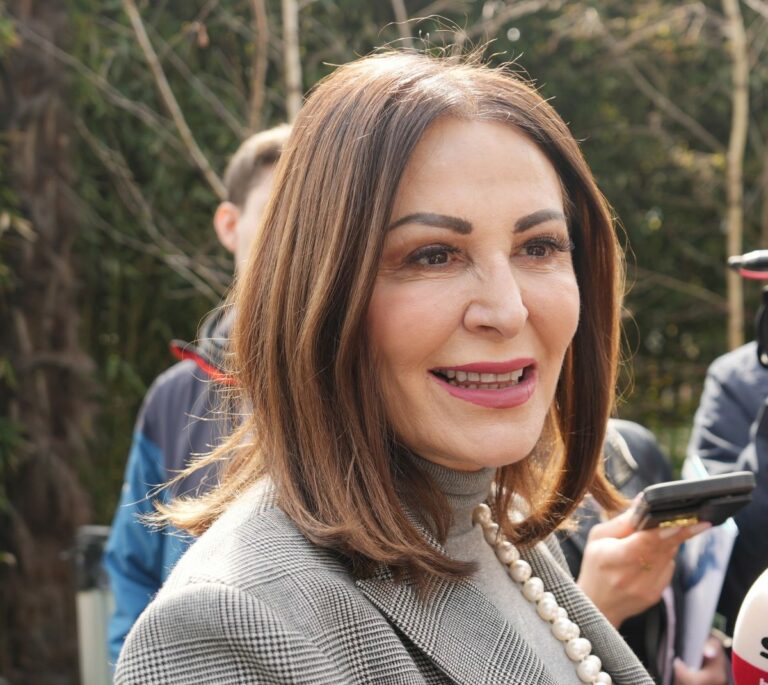 مجلس النواب الإيطالي يرفض طلب سحب الثقة من سانتاكي