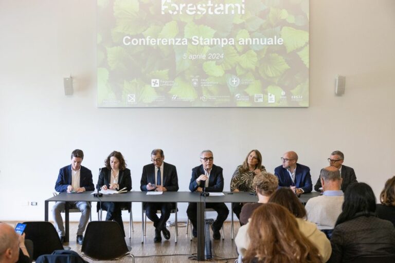 Milano, “Forestami” a quota 600mila piante messe a dimora