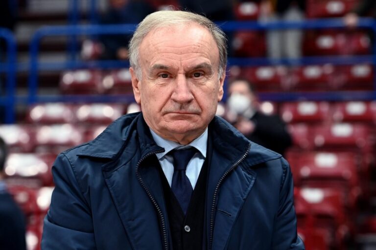 Incidente d’auto per Petrucci, fratture ma è cosciente