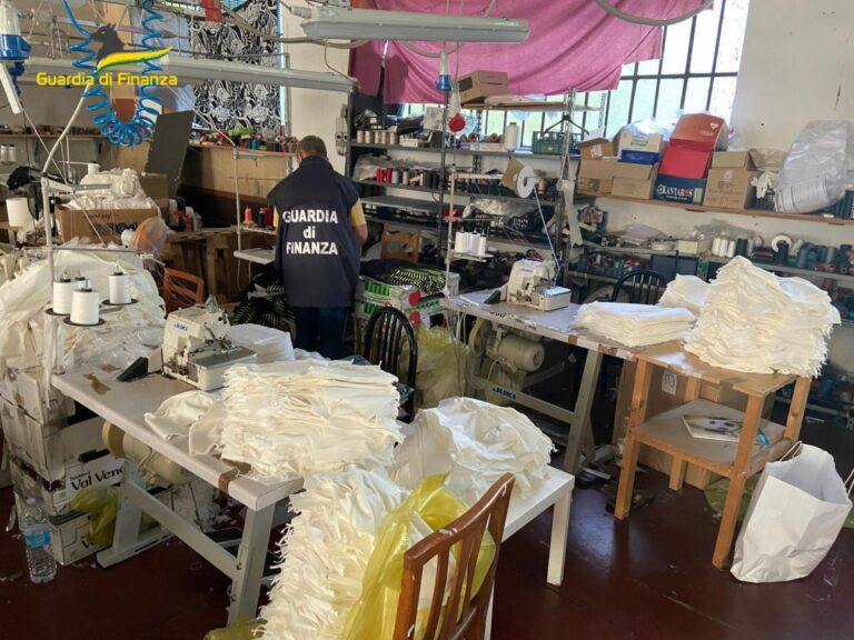 Sequestrati nel trevigiano 2 laboratori tessili con lavoratori “in nero”