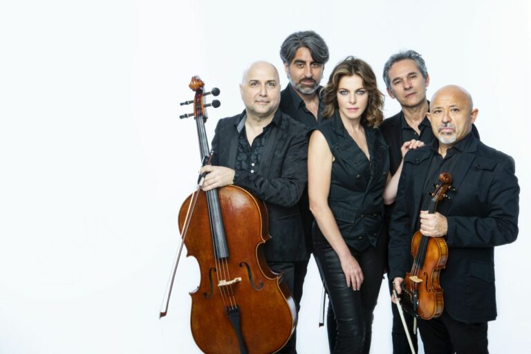 Claudia Gerini in “Qualche estate fa” vita e musica di Franco Califano