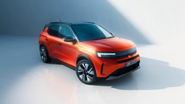 Opel, arriva il nuovo SUV Frontera, anche 100% elettrico