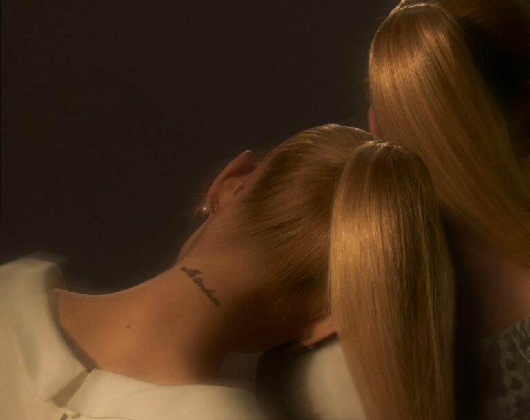 Ariana Grande, in radio “We can’t be friends (wait for your love)”