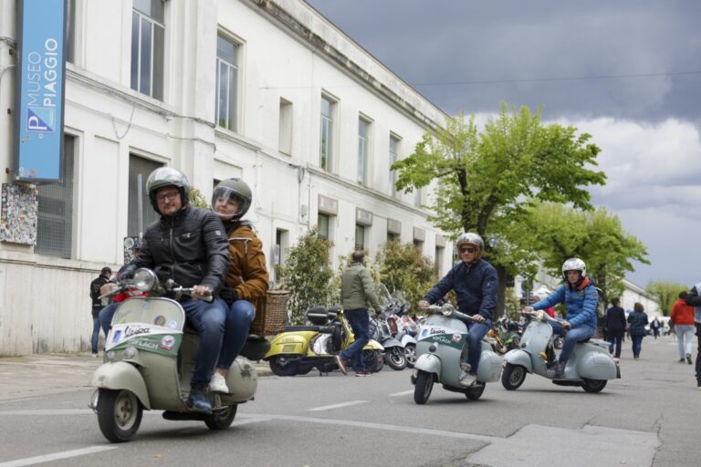 Inaugurata l’edizione 2024 dei Vespa World Days