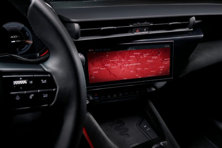 Milano si trasforma in Junior sui navigatori di Alfa Romeo