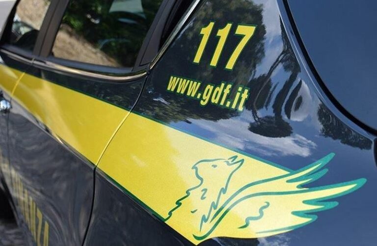 Mancata riscossione di tributi locali, 8 indagati in comune nel Casertano