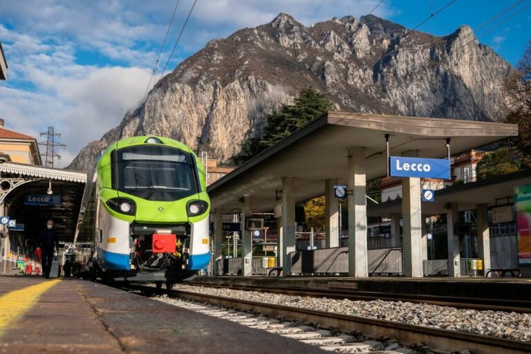 Lombardia, boom passeggeri sui treni turistici. Potenziato servizio sui laghi