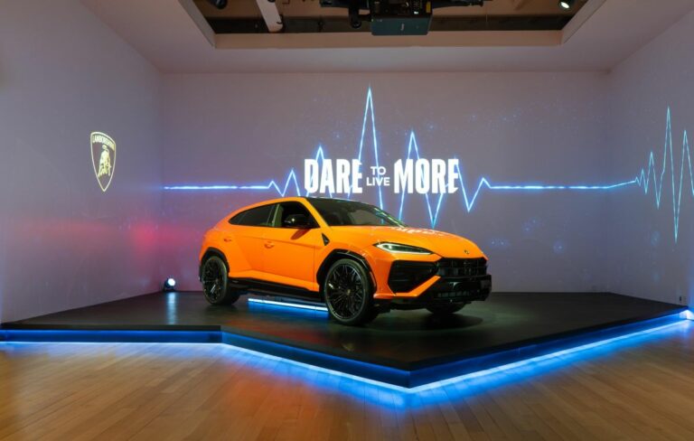 Lamborghini Urus SE debutta negli USA con una premiere a New York