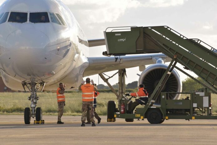 AEREO CORRIDOIO UMANITARIO DA MISURATA - LIBIA
