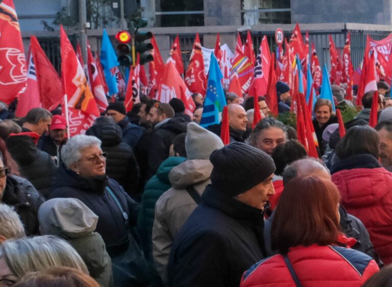 Tiro al bersaglio sul Jobs Act tra tentativi referendari e sciopero