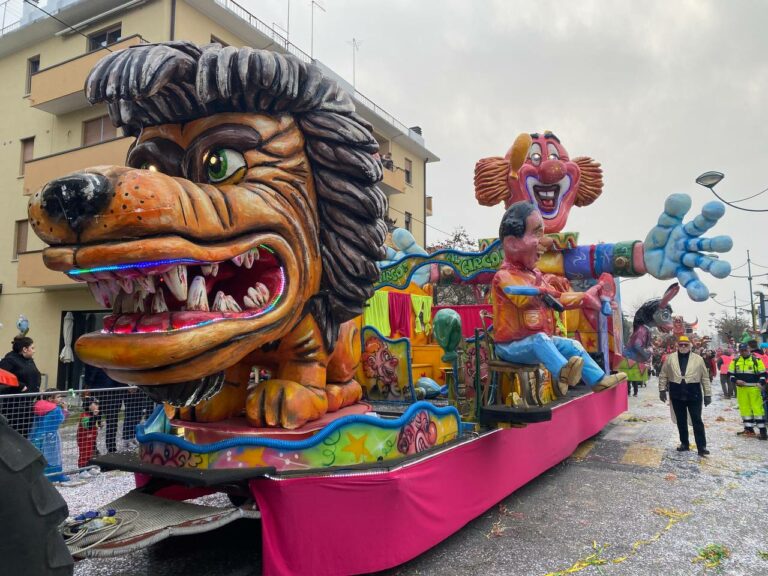 A Campalto si recupera la sfilata dei carri mascherati