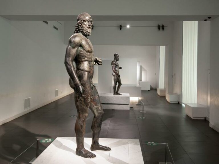 Inaugurazione a Riace della sala digitale espositiva sui Bronzi