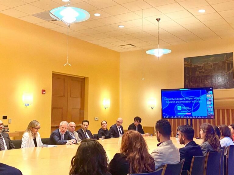 Lombardia, Bertolaso in missione in Usa incontra ricercatori italiani