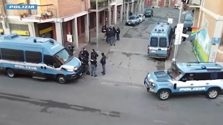 Milano, atti falsi per permessi soggiorno. Sequestrati beni per 1,5 mln