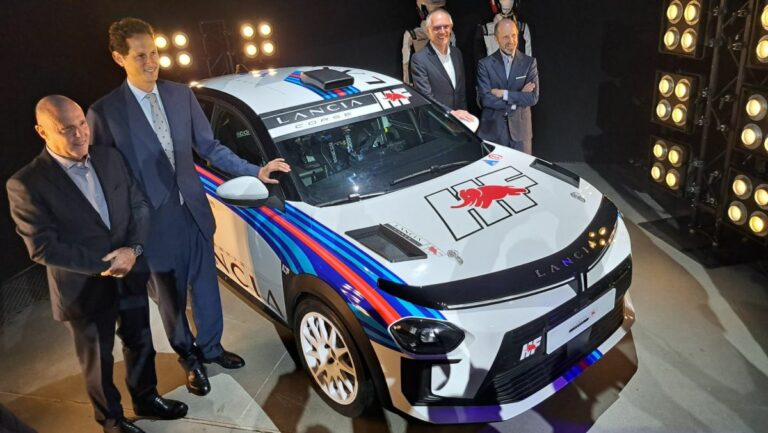 Lancia svela la Ypsilon HF e la Ypsilon Rally 4 HF e torna nei rally