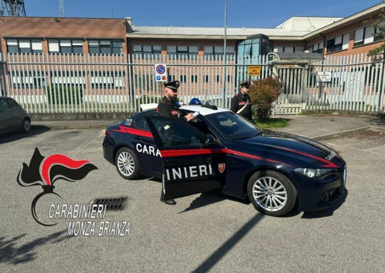 Desio, 30enne in manette per porto abusivo armi e resistenza all’arresto
