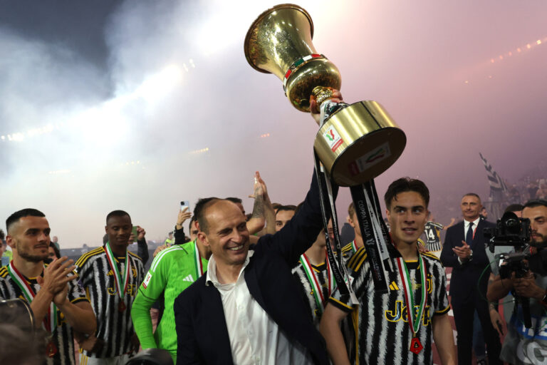 يوفنتوس يقيل ماسيميليانو أليجري بسبب سلوكيات غير متوافقه