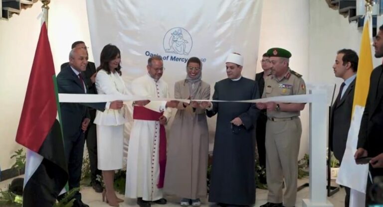Il Cairo, inaugurazione della Casa “Oasi della Pietà”. Papa “Un posto dove tanti bambini troveranno l’abbraccio di una famiglia”
